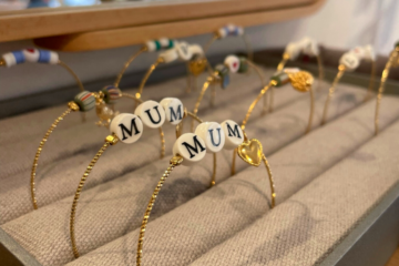 Bijou de créatrice bracelet Mum par une créatrice française
